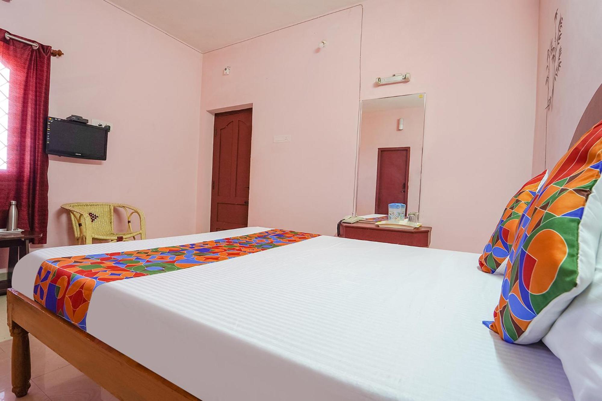 Fabexpress Corner Stone Hotel Kodaikanal Exterior photo