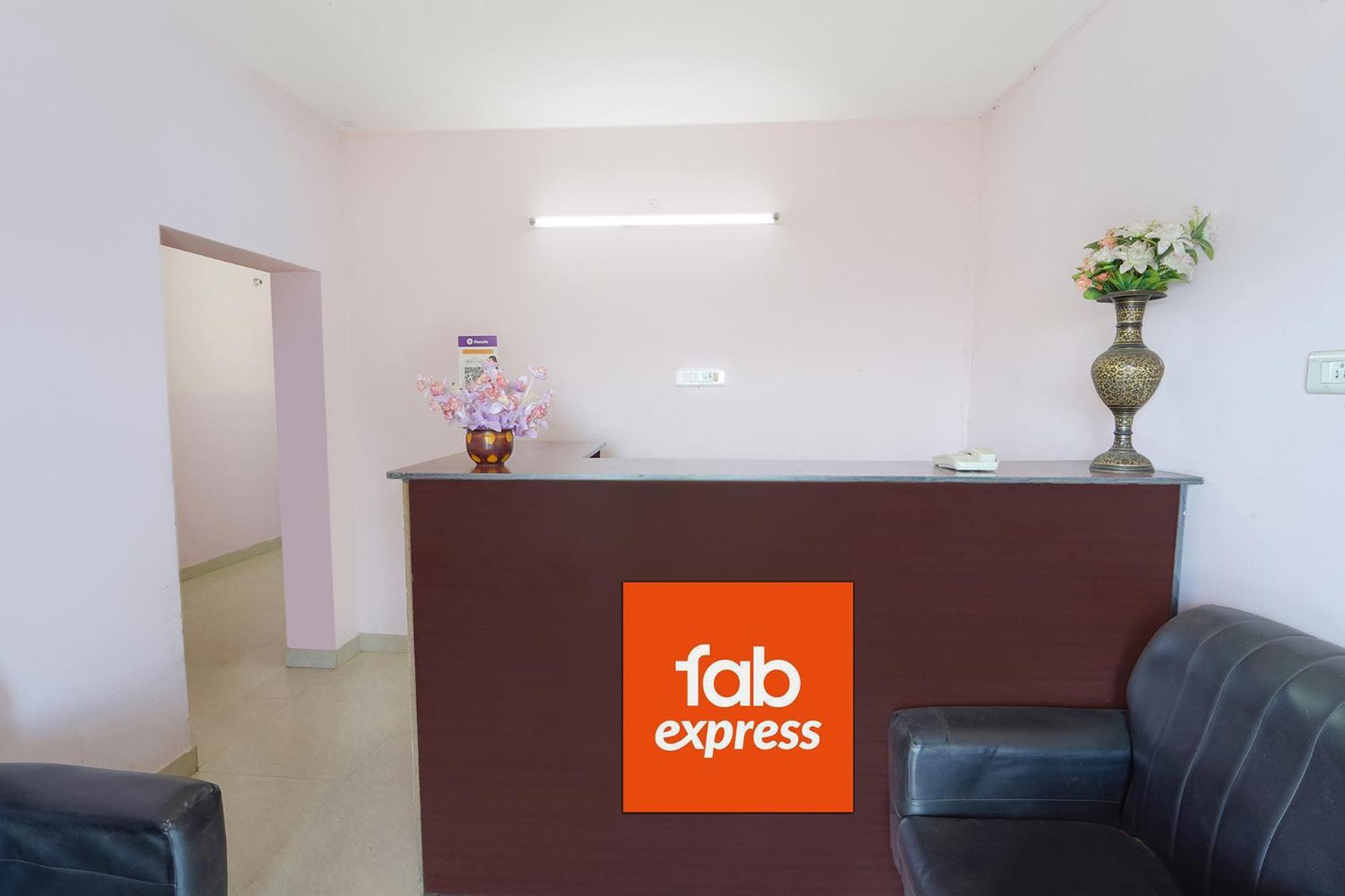 Fabexpress Corner Stone Hotel Kodaikanal Exterior photo
